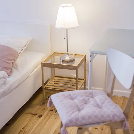 Rentapartments - Old Town Apartment *